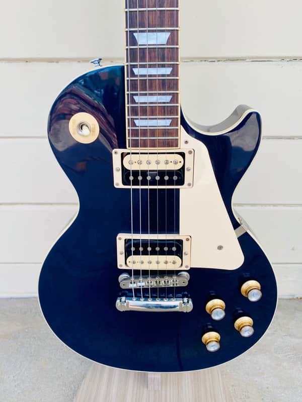 GIBSON LES PAUL CLASSIC ELECTRIC GUITAR DEEP PURPLE FINISH - 2023