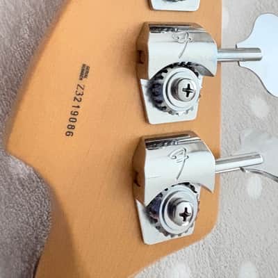 Fender Precession Base 2004 - Excellent image 2