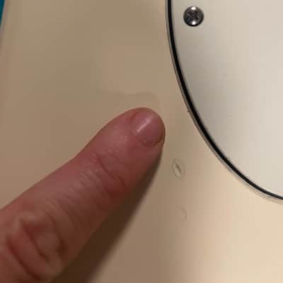 Fender Standard Stratocaster with Maple Fretboard 2006 - 2017 - Arctic White image 11