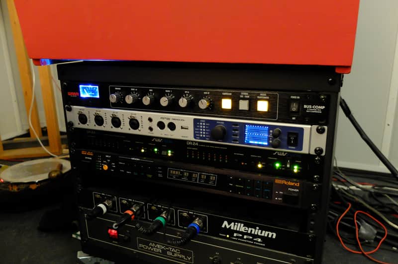 Warm Audio Bus-Comp 2-Channel VCA Bus Compressor 2020 - Present - Black image 1