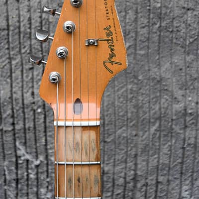 Fender Road Worn Stratocaster 2018 - Relic image 3