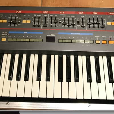 Roland Juno-106 Analog Polyphonic Synthesizer