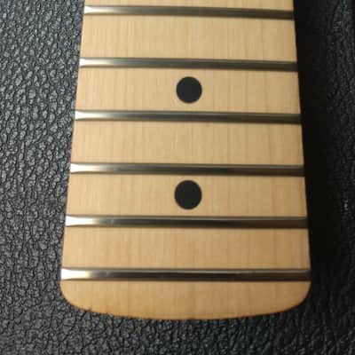 Kramer American (LEFT HANDED) 80's Satin (Hair line crack in the neck) image 5