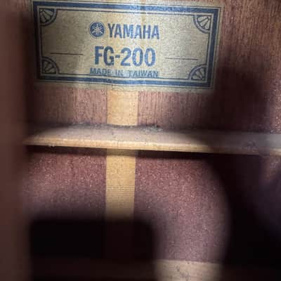 Yamaha FG-200 Acoustic Guitar, MIT (Used) image 4