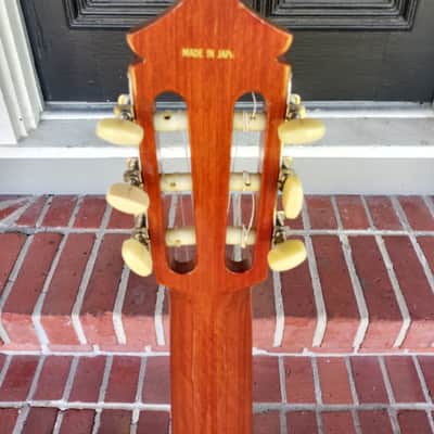 1971 Yamaha G60A, Nippon Gakki, Japan. Good Condition and Ready to Play image 11