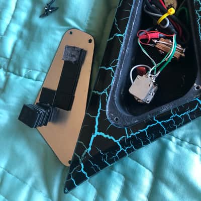 Ormsby Metal V 7 2021 Azure Crackle w/ Upgraded Floyd Rose and Screws Orginal Owner and Hard Case Rare Limited Run image 15