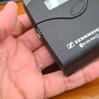 Sennheiser Sennheiser EW 300 IEM G2 | SR 300 + EK 300 Stereo UHF | 838–865 MHz | Professional In-Ear Monitoring System image 9