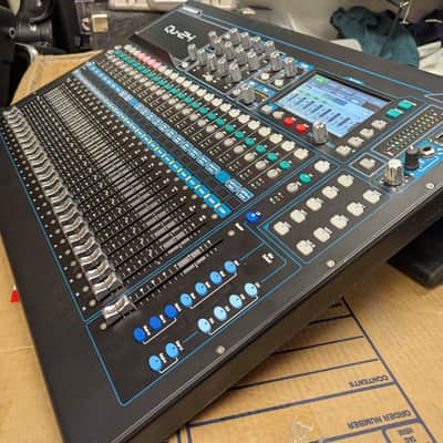 Allen & Heath QU-24C Chrome Edition 24-Channel Digital Mixer 2010s - Black image 4