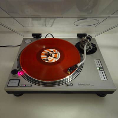 Technics - SL-1200MK2 - Direct-Drive Turntable - Stanton 500 image 6