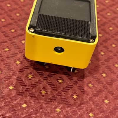 Joyo JF-09 Tremolo 2010s - Yellow image 3
