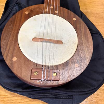 Calkins Banjo Mountain 2020 - Walnut w/ Gigbag + extra friction pegs image 2