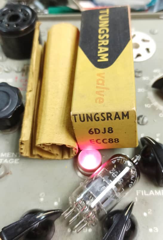 1960 TUNGSRAM 6DJ8 ECC88 audio amplifier tube image 1