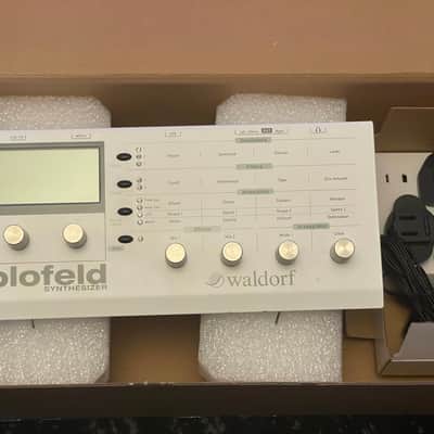 Waldorf Blofeld Desktop Synthesizer 2007 - Present - White