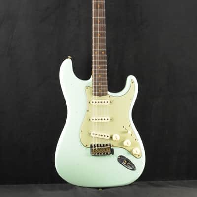 Mint Fender Limited Edition '60 Stratocaster Journeyman Relic Faded Aged Surf Green image 2