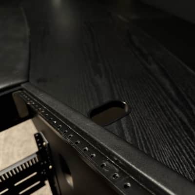 Argosy Aura 260-L Workstation with Upper Right Rack image 12