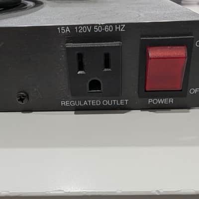 Furman AR-1215 - Voltage Regulator/Power Conditioner image 5