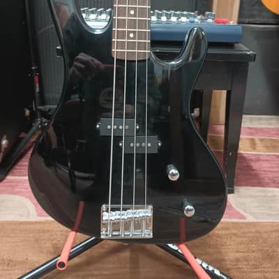 Washburn Bantam Series XB-100 Bass Guitar w/ Case - Black image 2