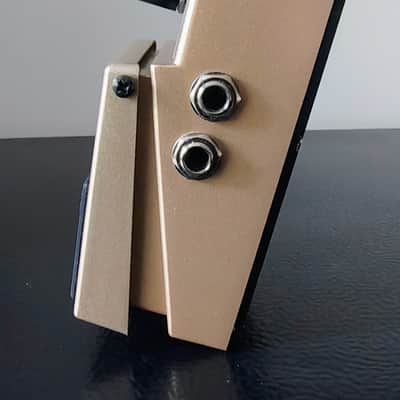 Boss AW-3 Dynamic Wah 2000 - Present - Gold image 3