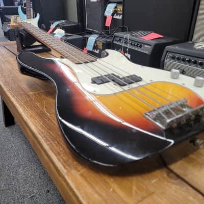 Crate  Electra 4 String P Style Bass 1990s 3 Tone Sunburst image 7