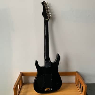 Synsonics Terminator Black Electric Guitar With Built In Speaker image 4