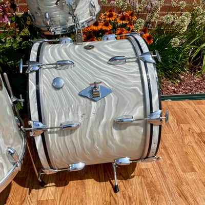 1960s Gretsch Progressive Jazz Drum Set Silver (White) Satin Flame 20/12/14 w/ Snare image 8