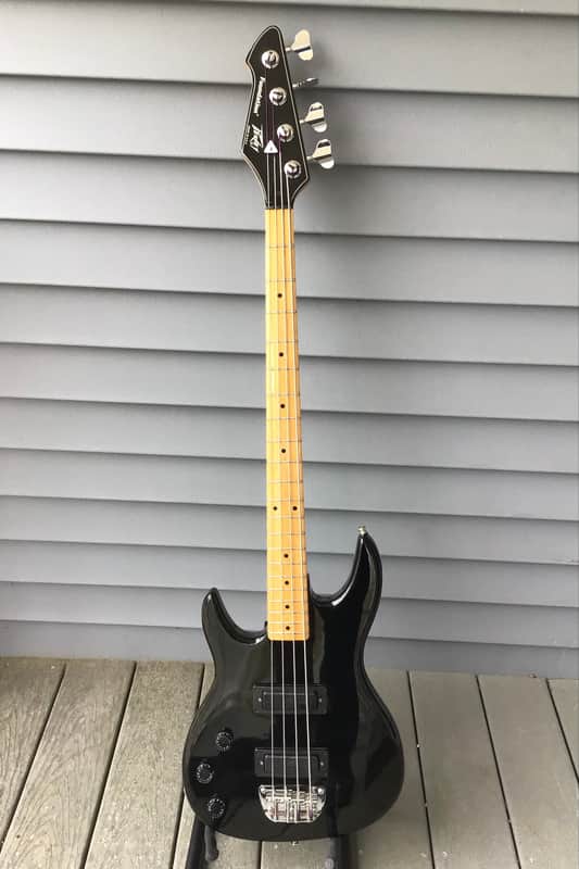 Left Handed Peavey Foundation Bass Made in USA 1985 Super Ferrite Pickups Original Case! image 1