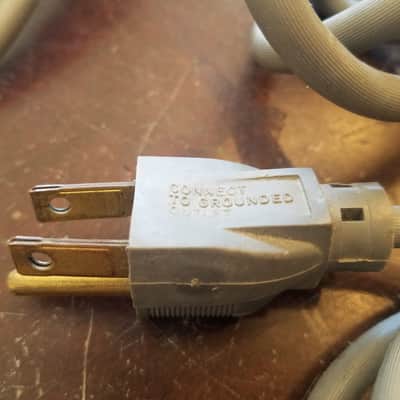 Unknown one (1) 117V Power Cord Electric Cable cut Grounded stylized A Vintage non-polarized grey 1940s-1960s image 2