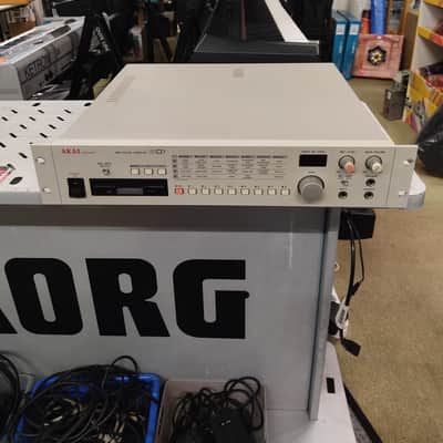 Akai S01 image 2