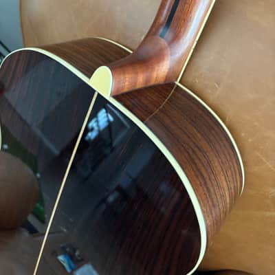 Yamaha LJ16 Medium Jumbo Acoustic Guitar - Natural image 11