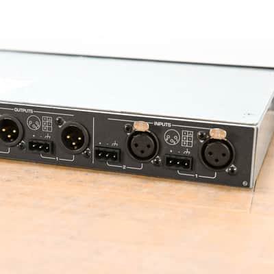 Shure DFR22 2x2 Audio Processor CG010DF image 7