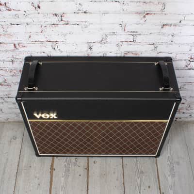 VOX - 212C 16ohm 2x12" 60W Guitar Amplifier Cabinet - w/Celestion 100 Alnico Speakers - USED image 2