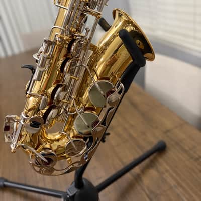 Yamaha YAS-26 Standard Alto Saxophone 2017 - Lacquered Brass image 5