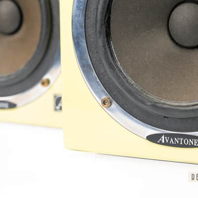 Avantone Pro  Active MixCube Pair - Cream image 10