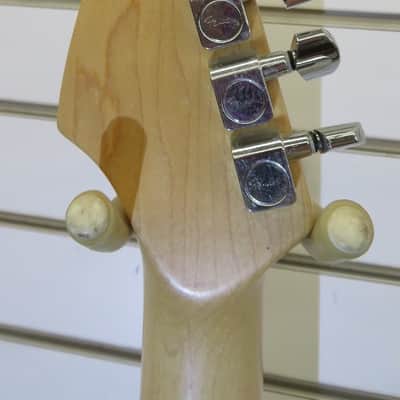 FENDER Stratocaster MIM in 2000 - Sunburst -With Soft Case image 11