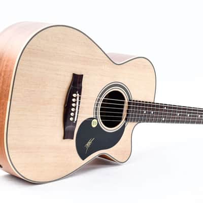 Maton EBG808C Signature Joe Robinson image 13