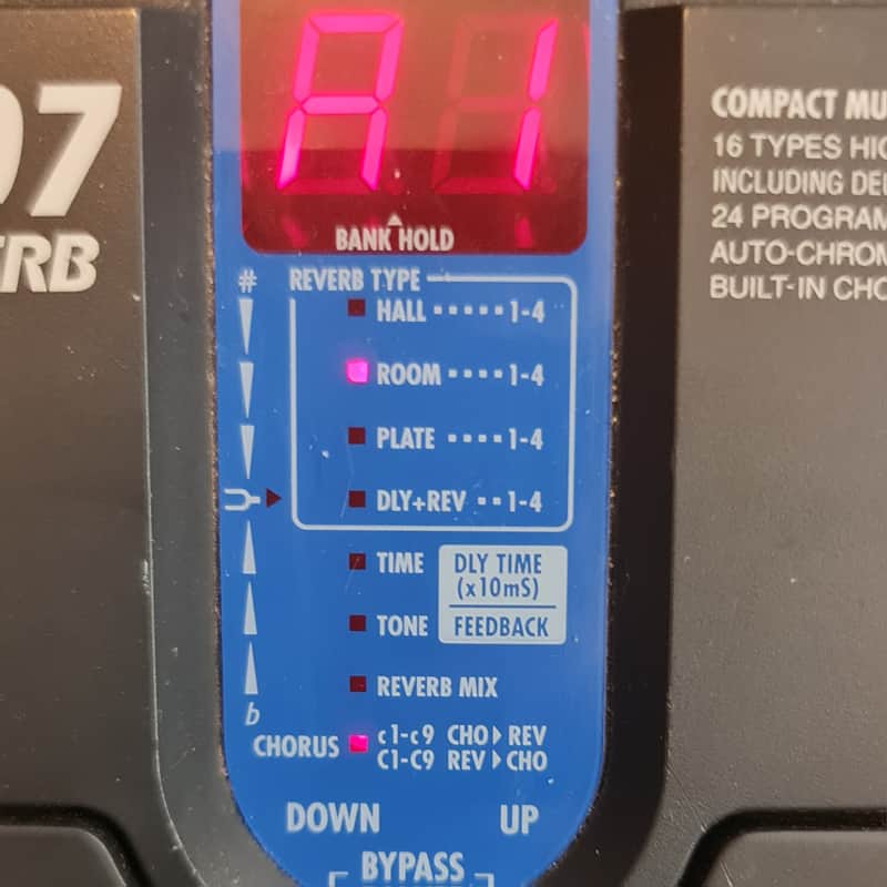 1997 – 2000 Zoom 507 Reverb Black / Blue