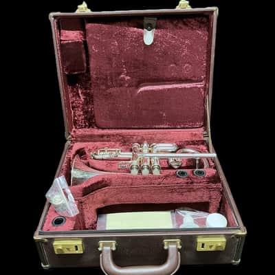 Besson Boosey & Hawkes Sovereign Cornet • Silver-Plated Eb image 18