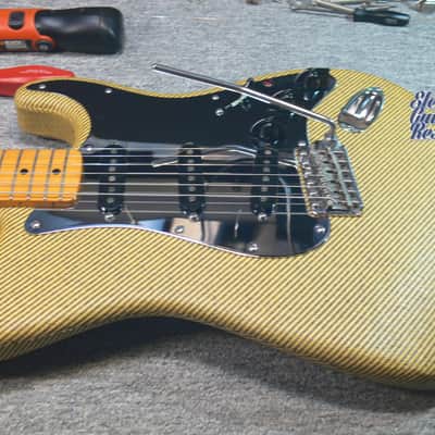 1999 Fender Japan Stratocaster - Tweed modified sample image 3