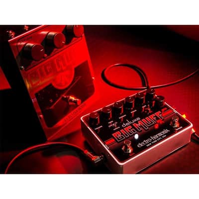 Electro Harmonix [Amp & Effects Sale!] Deluxe Big Muff Pi Fuzz Distortion Electro-Harmonix image 2