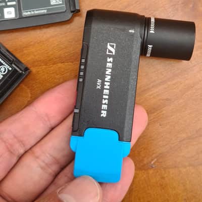 Sennheiser 🎤 Sennheiser AVX SK AVX Wireless Set | XLR 3-Pin + 3.5mm TRS | BA 30 Battery image 11