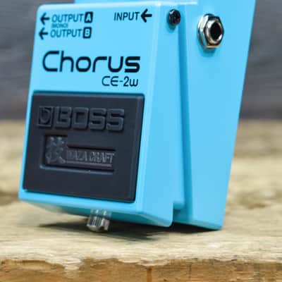 Boss CE-2w Chorus Waza Craft Special Edition Chorus and Vibrato Effect Pedal image 2
