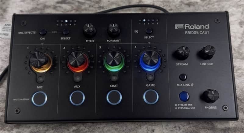 Immagine Roland Bridgecast Dual Bus Mixer - 1