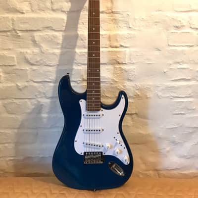 ! Vision ST-5 electric guitar in translucent blue - Strat style ! image 1
