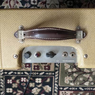 Fender Champ 5F1 Narrow Panel 5-Watt 1x8" Guitar Combo 1961 image 2