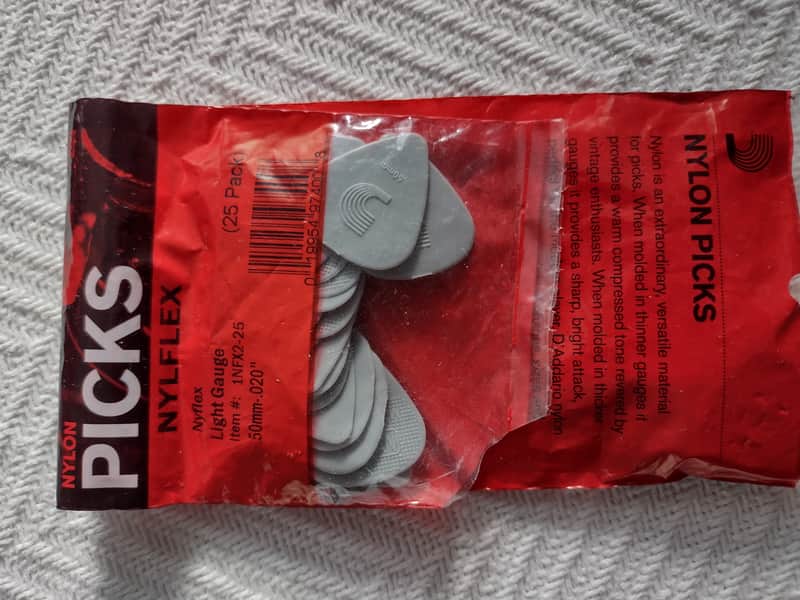 D'Addario Nylon (Thin) Pick Lot 25 Pack image 1