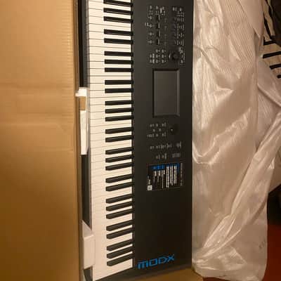 Yamaha MODX8 2022