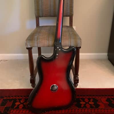 Silvertone 1452 Hornet 1960s redburst image 3