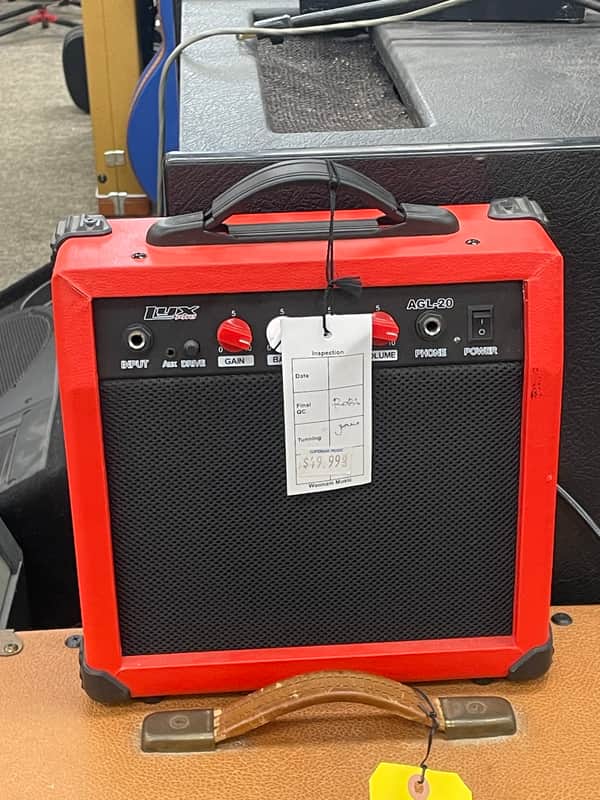 LyxPro AGL-20 Guitar Amp • Small Amp 2000’s - Red image 1
