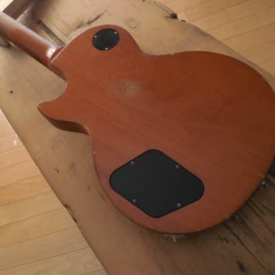 Gibson Les paul gold top  tribute (pro heavy relic ) image 4