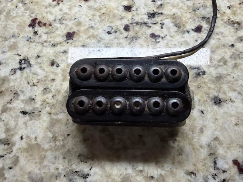 Seymour Duncan Invader Bridge Humbucker 83-88 - Black image 1